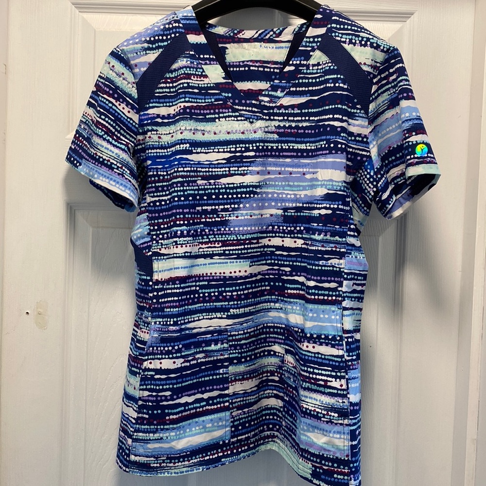 Scrubletics Scrub Top